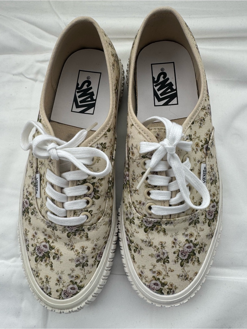 Vans Floral Authentic 44 Lug Dx Sneaker In Floral